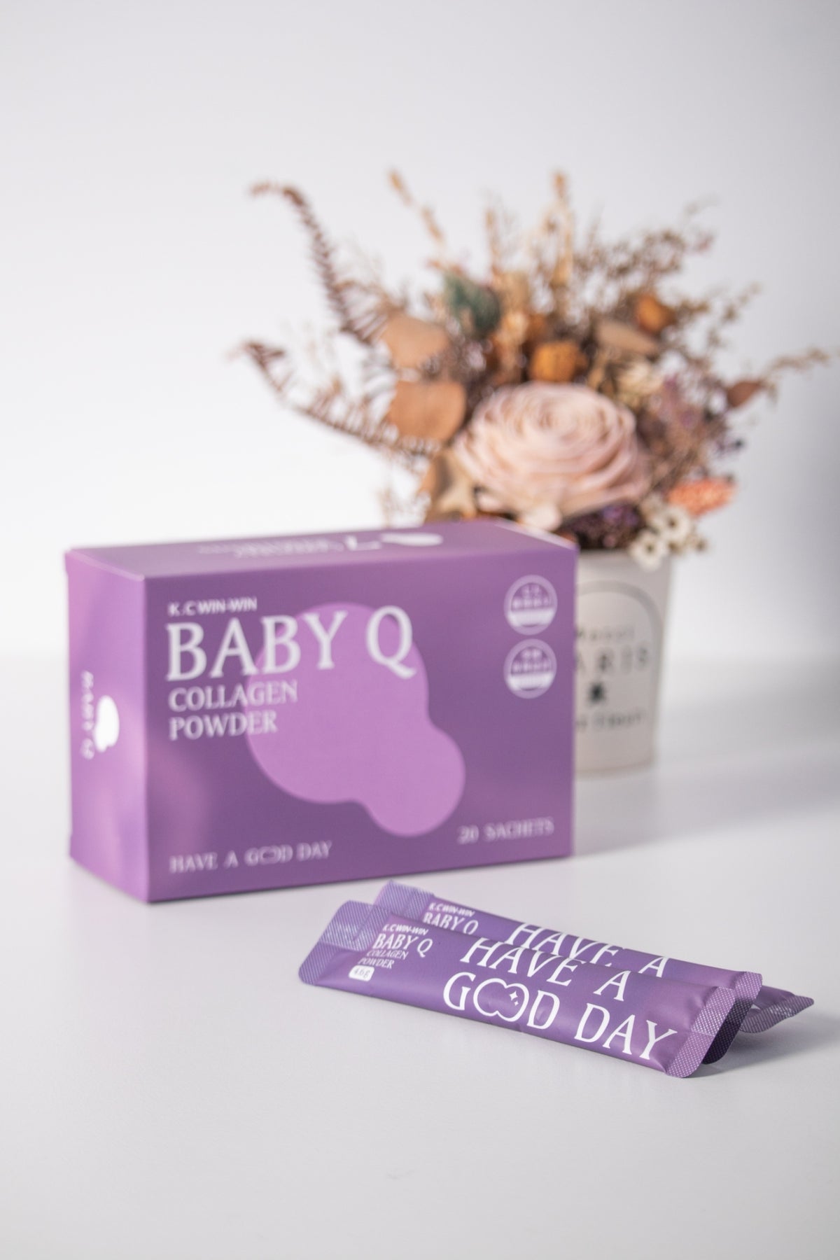 【365 Pick Select 店主私心推介】K.C WIN-WIN BABY Q 膠原蛋白粉 (20包/盒) ｜日本 14 項專利｜零腥味百香果風味｜孕婦哺乳安心飲用