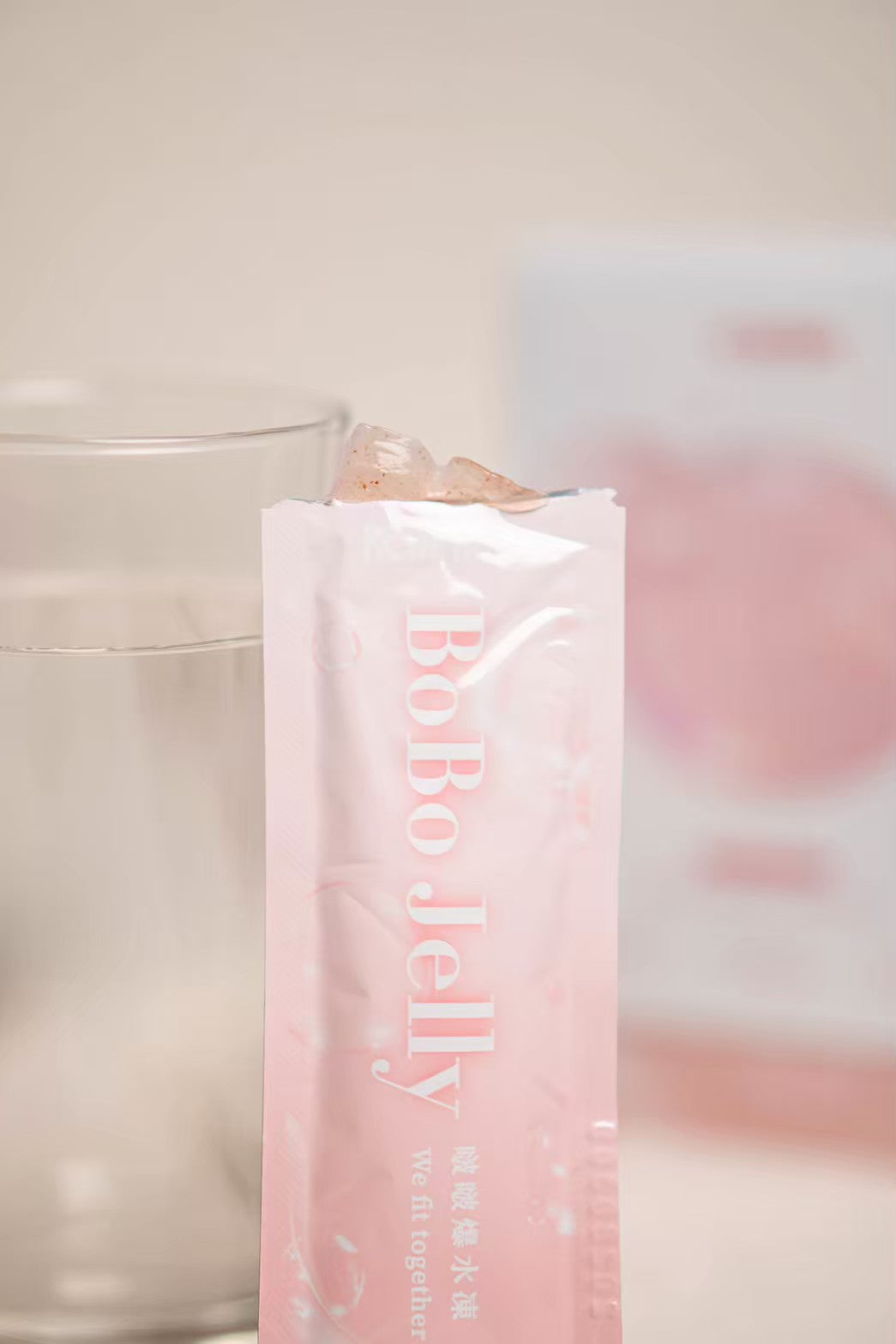 【365 Pick Select | 店主親自實測】KCWINWIN 啵啵爆水凍 BoBo Jelly (水蜜桃風味) - 告別反覆感染！私密斷尾 x 調節經期 雙效保養 (14條/盒)